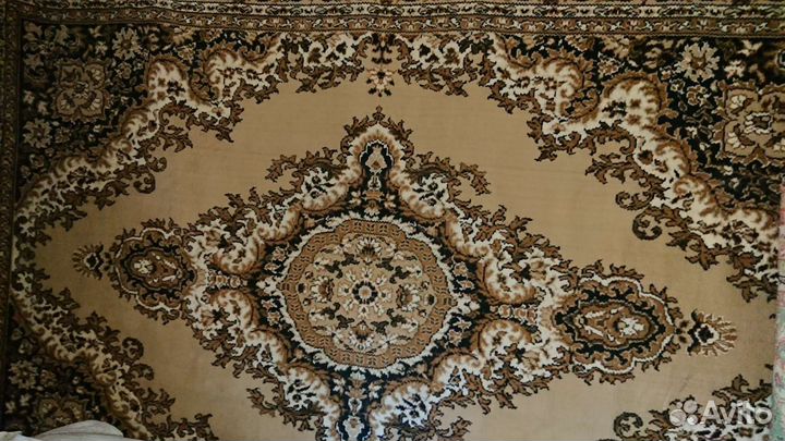 Ковры и паласы б/у