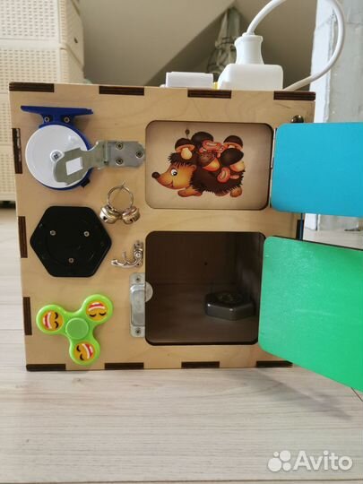 Бизиборд куб 28х28