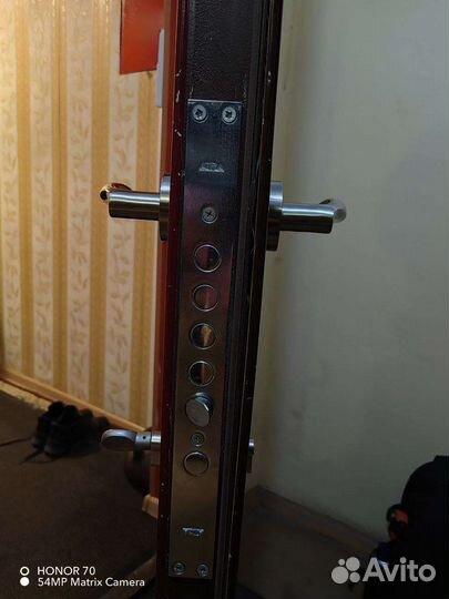 Вскрыть замок,дверь,авто,гараж,квартиру,замена