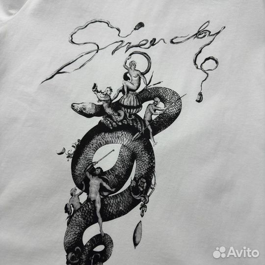 Футболка givenchy