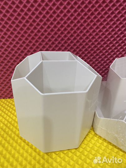 Настольный органайзер для канцелярии вращается