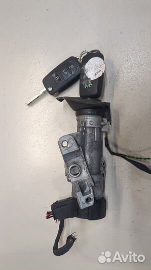 Замок зажигания Skoda Fabia, 2011