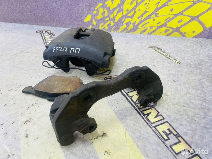 Суппорт передний правый Форд Фокус 2 Focus