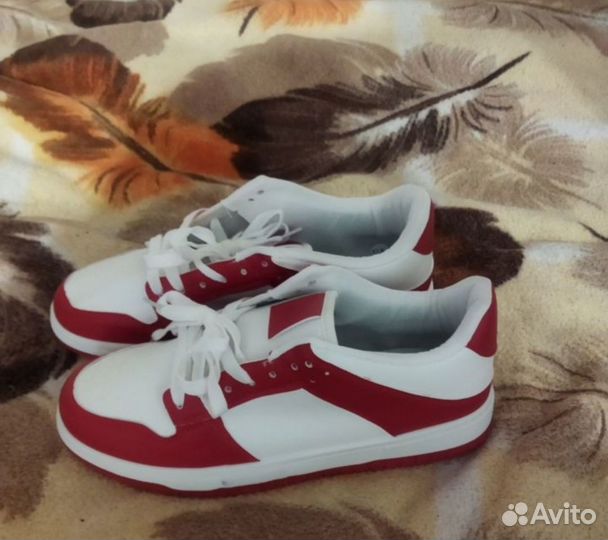 Кроссовки мужские 45 размера