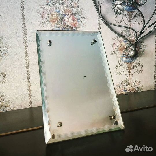 Винтажное зеркало с фацетом