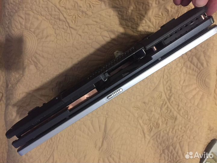 Fujitsu Siemens Computers amilo Pro V2010