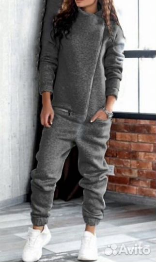 Комбинезон женский