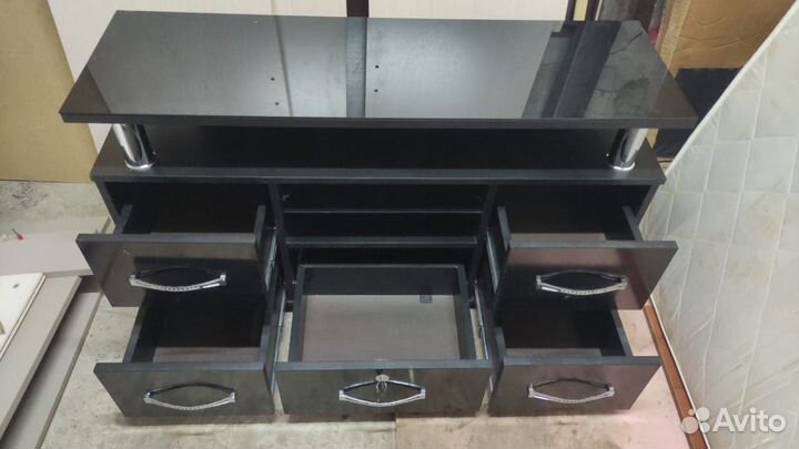 Доставка.Тумба под телевизор