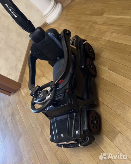 Машинка-каталка мерседес