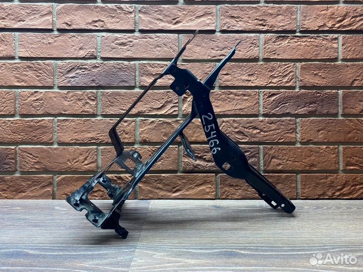 Кронштейн фары правый Bmw X3 G01 Bmw X4 G02