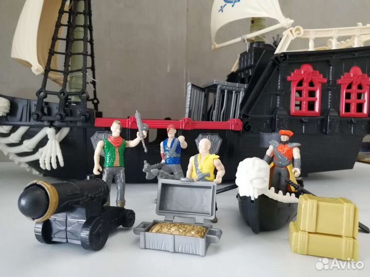 Пиратский корабль