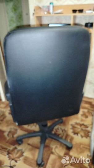 Компьютерное кресло