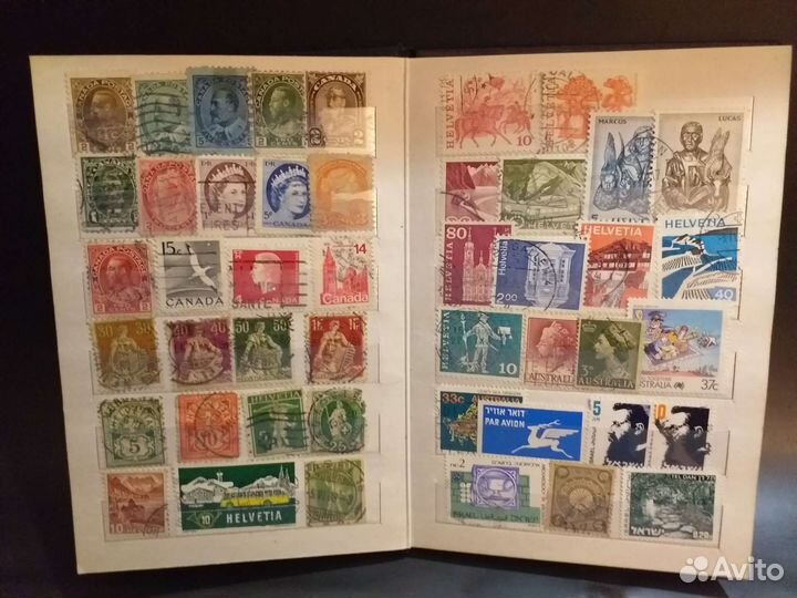 Альбом с марками разных стран и тематики