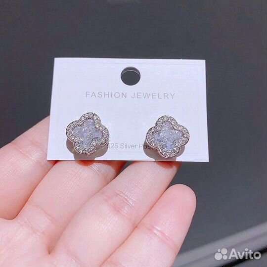 Серьги Van cleef гвоздики