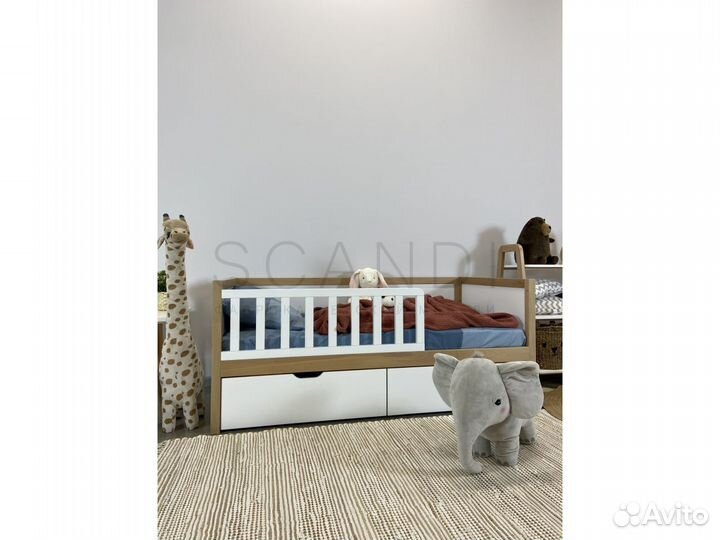 Кровать детская с бортиком из бука