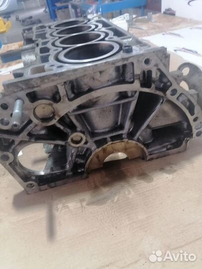 Блок двигателя Logan H4MD438 L8