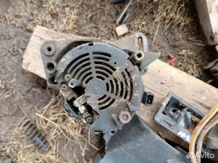 Генератор на фольксваген гольф3 пассат б3. Ауди