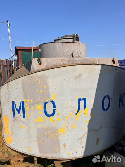 Продаю цистерну бочку бу