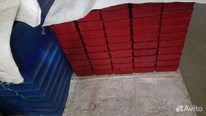 Воск пчелиный цветной