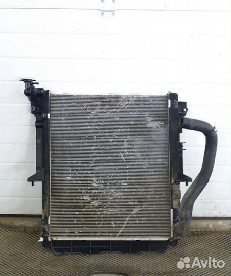 Радиатор охлаждения Mitsubishi Pajero Sport 2