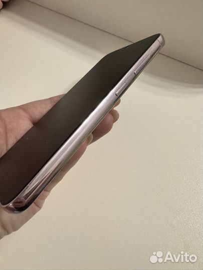 Samsung Galaxy S23, 8/256 ГБ