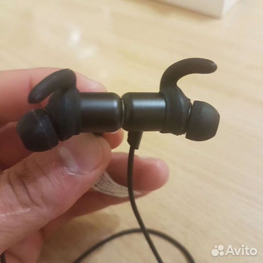 Беспроводные наушники для бега