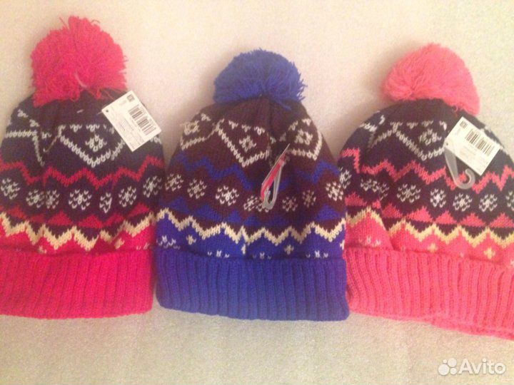 Шапка детская с помпоном