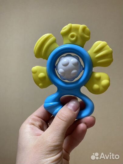 Развивающие игрушки для малышей