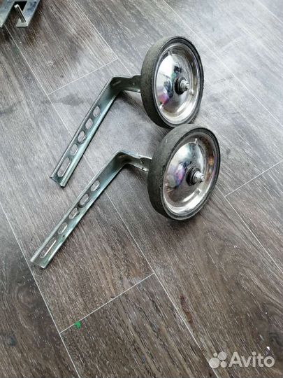 Дополнительные колеса для велосипеда