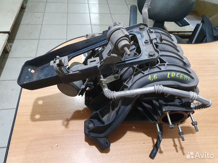 Впускной коллектор 1,6 шевроле лачетти 2007 год