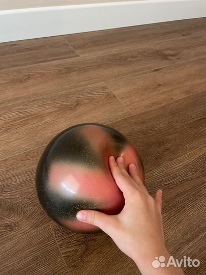 Гимнастический мяч 18-18.5. С грыжей