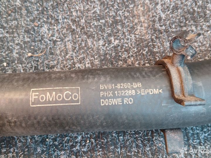 Патрубок радиатора верхний Ford Focus 3