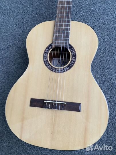 Классическая гитара 39'' Oriental Cherry L-310-39