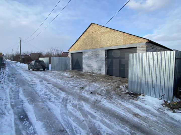 Гараж, > 30 м²