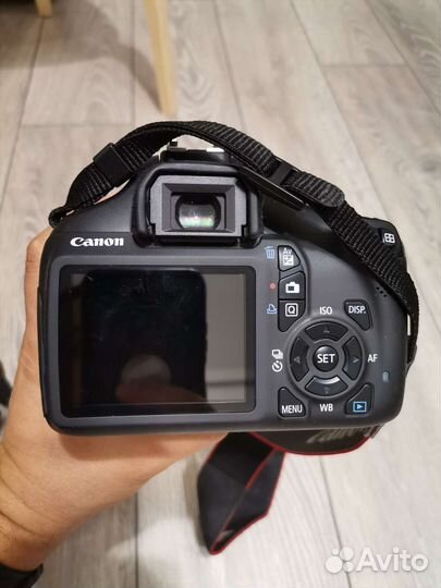 Зеркальный фотоаппарат canon 1100d
