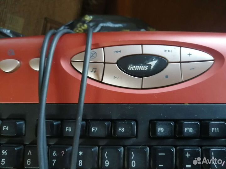 Игровая клавиатура и мышь