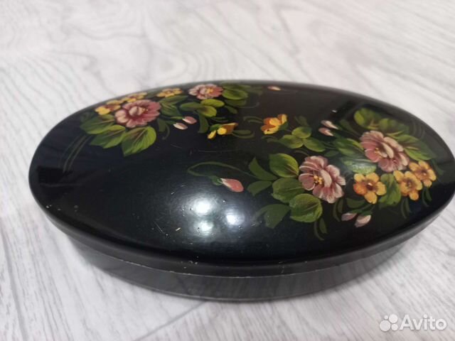 Шкатулка металлическая СССР с росписью жостово