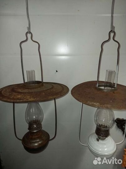 Керосиновая лампа на подвесе