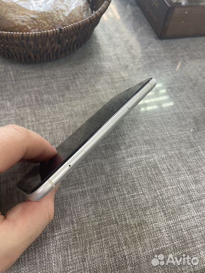 Мобильные телефоны бу iPhone