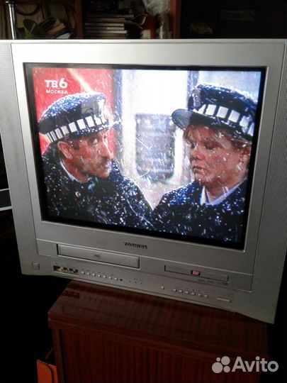 Телевизор toshiba VTW21FQR 21 дюйм рабочий с пульт