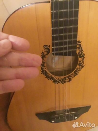 Классическая гитара бу и чехол