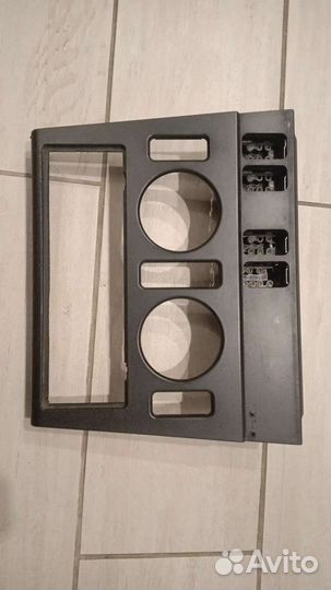 Консоль пластик w202