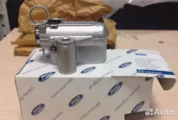 Гидронатяжитель цепи Форд Транзит Пежо Боксер