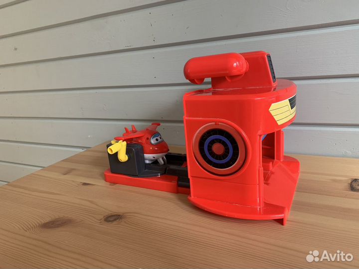 Супер крылья гараж Джета