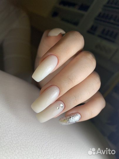 Наращивание ногтей