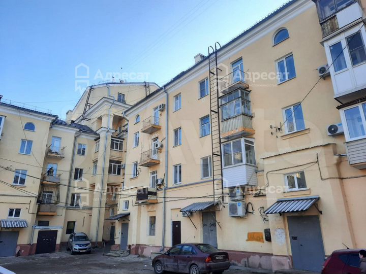 Комната 35,8 м² в 4-к., 4/4 эт.