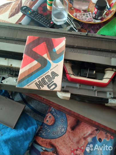 Вязальная машина нева 5