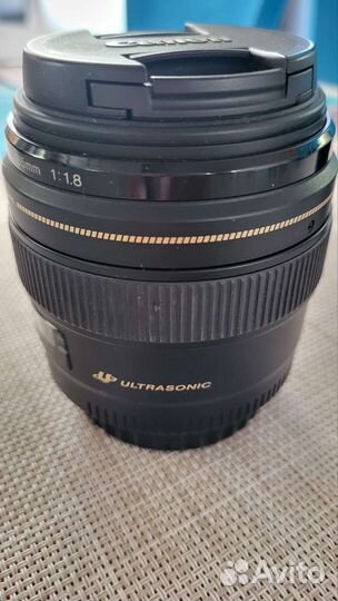 Объектив Кенон 85 мм. Цену уточняйте в личку