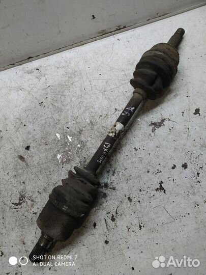 Привод левый Hyundai Accent