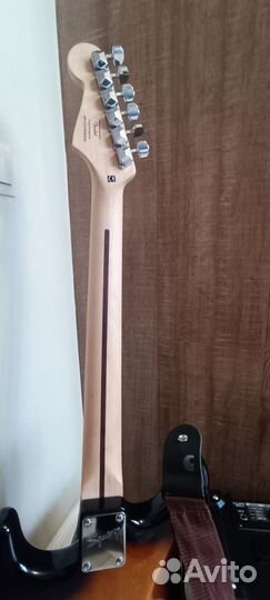 Электрогитара fender+комбоусилитель Roland cube